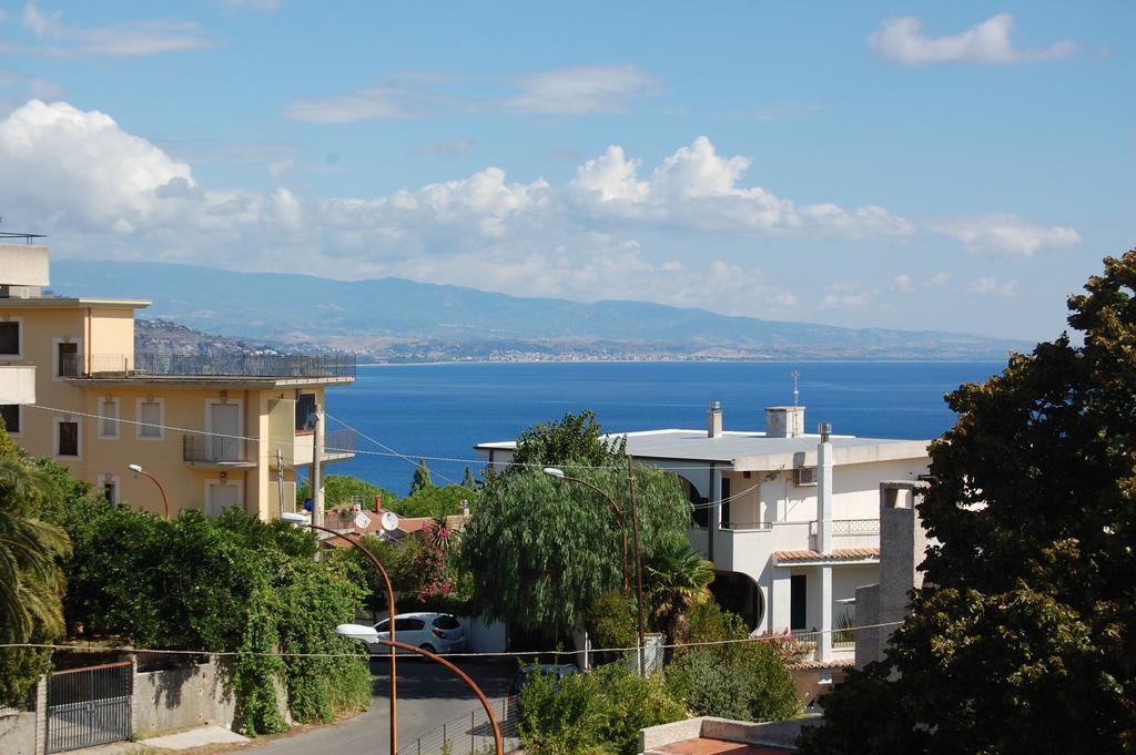 B&B Villa Francesca Soverato Marina Kültér fotó