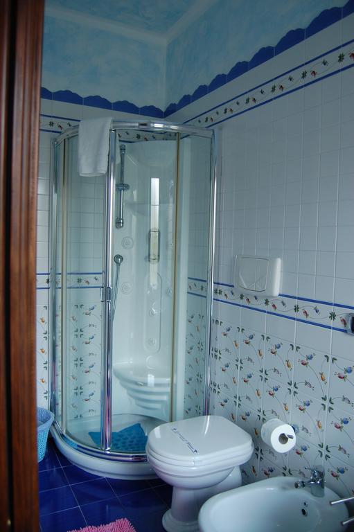 B&B Villa Francesca Soverato Marina Szoba fotó