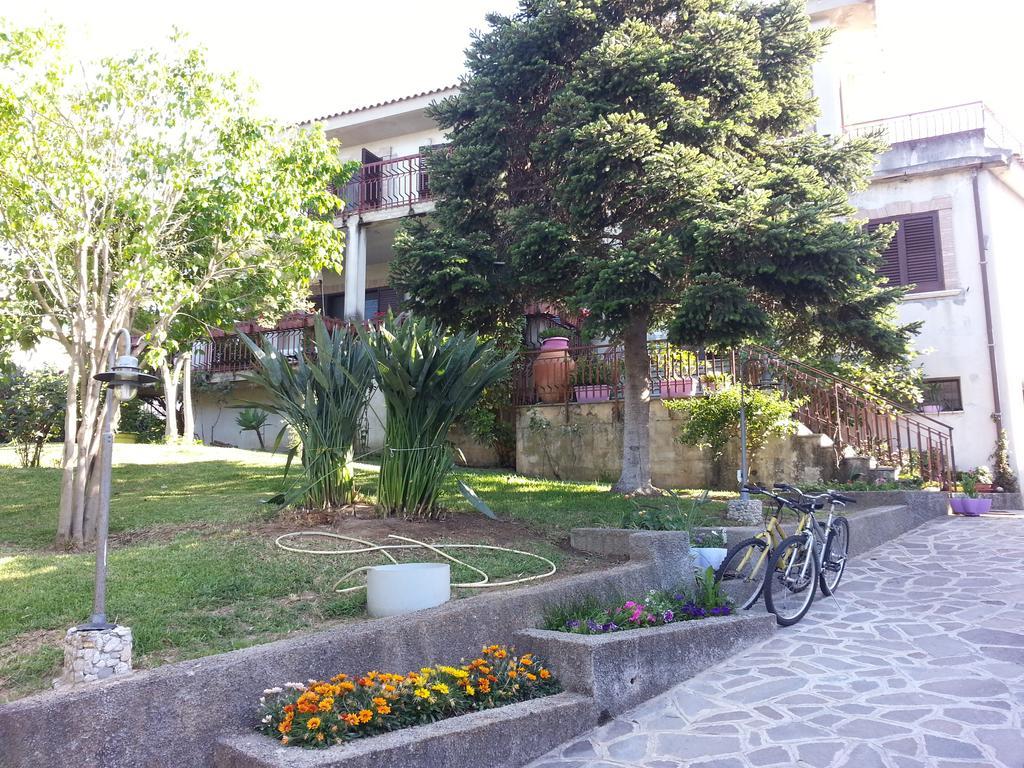B&B Villa Francesca Soverato Marina Kültér fotó