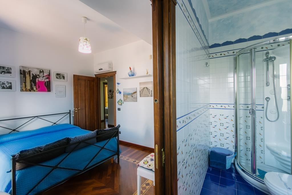 B&B Villa Francesca Soverato Marina Kültér fotó