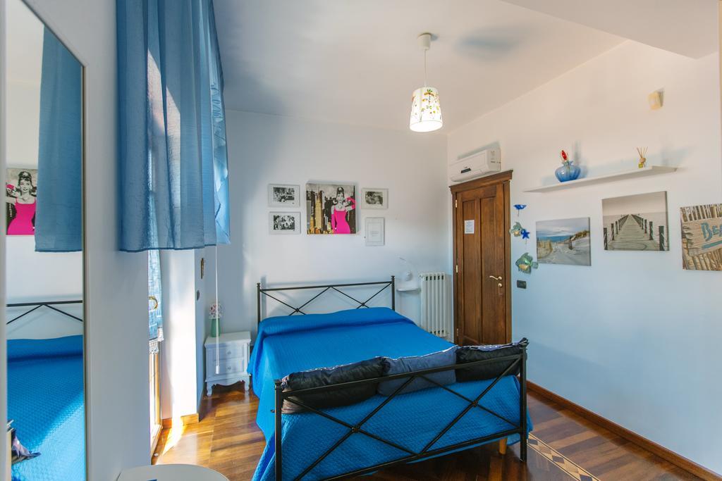 B&B Villa Francesca Soverato Marina Kültér fotó
